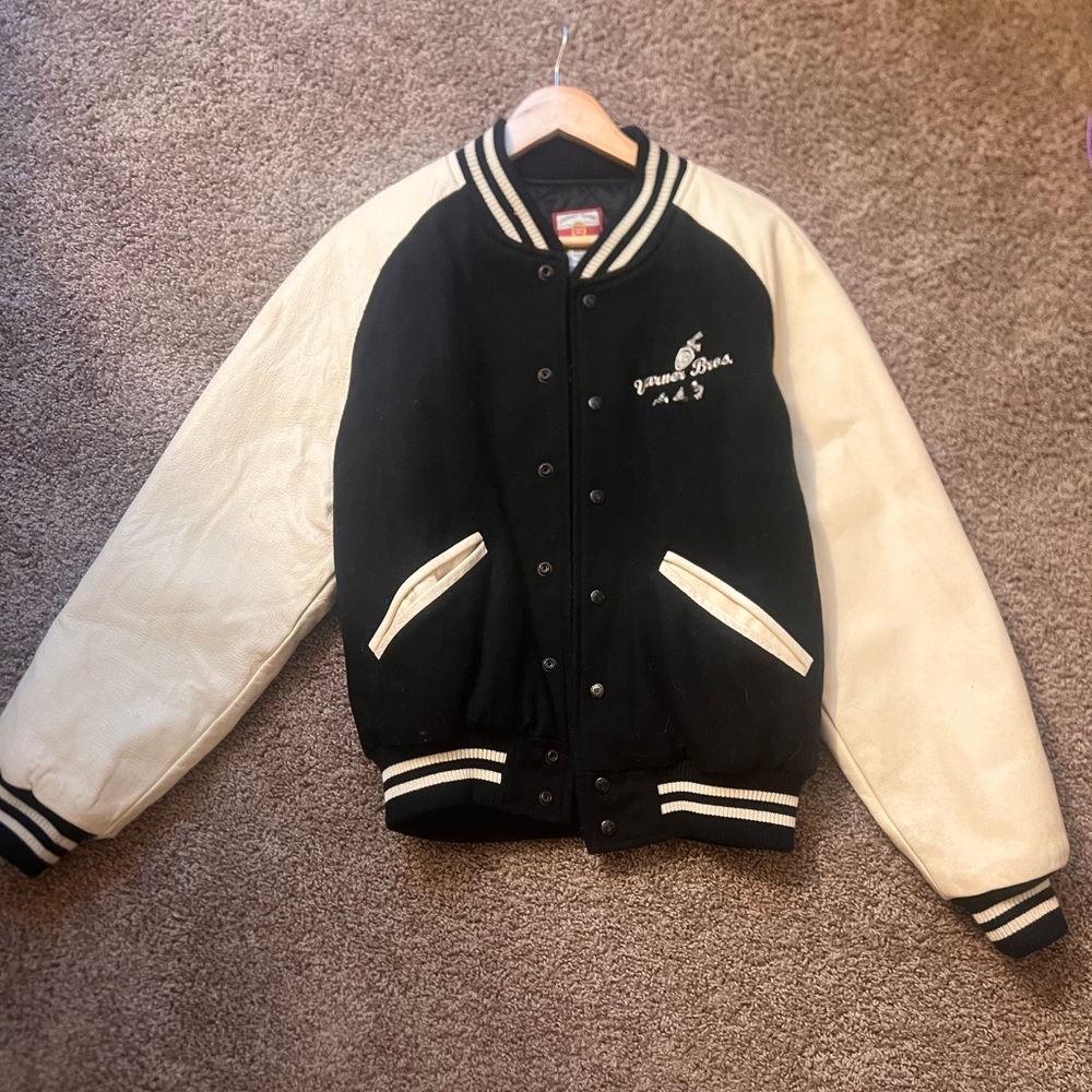 Looney tunes vintage varsity men’s jacket size small